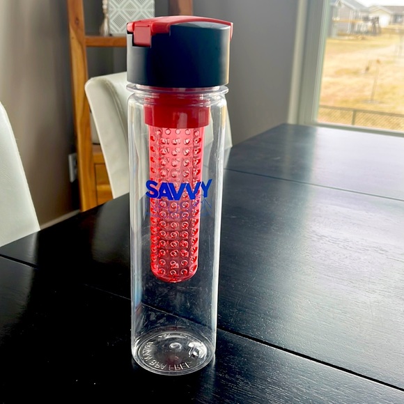 Savvy Dining Savvy Infusion Fruit Water Bottle Poshmark